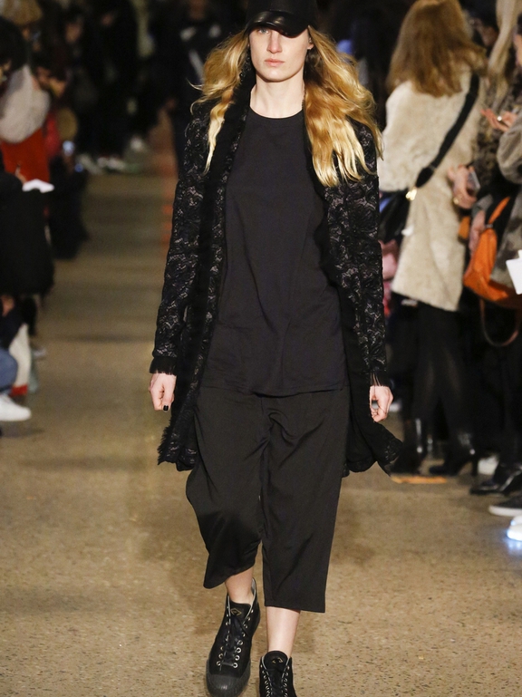  Fall 2016 Ready-to-Wear