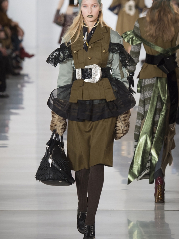  Fall 2016 Ready-to-Wear