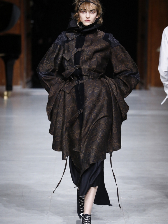  Fall 2016 Ready-to-Wear