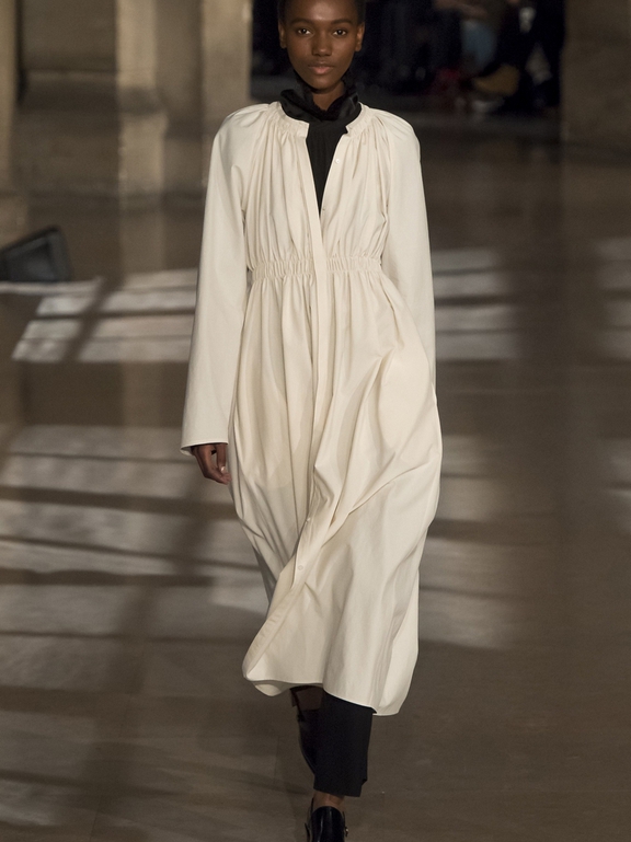  Fall 2016 Ready-to-Wear