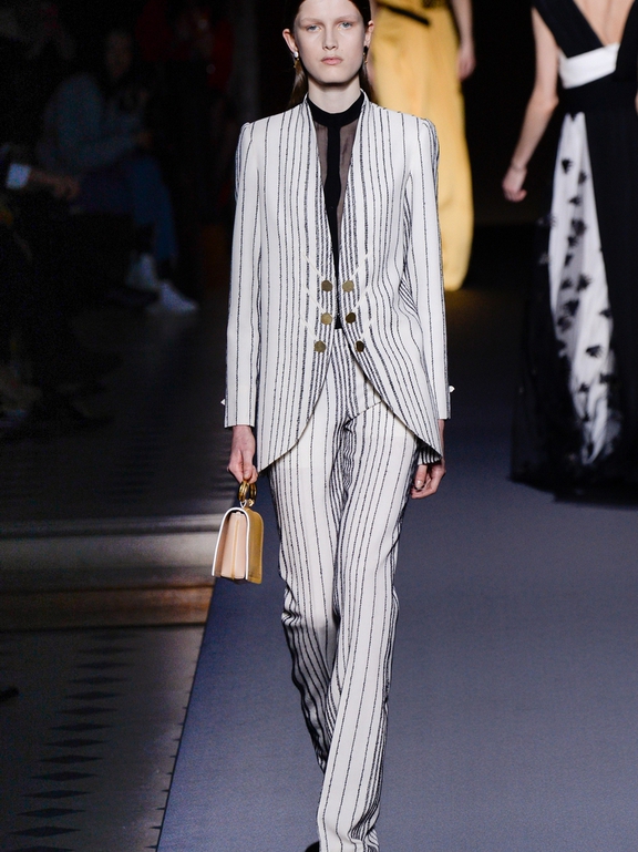  Fall 2016 Ready-to-Wear