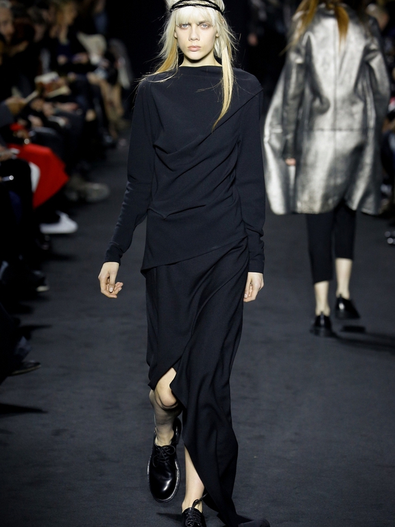  Fall 2016 Ready-to-Wear