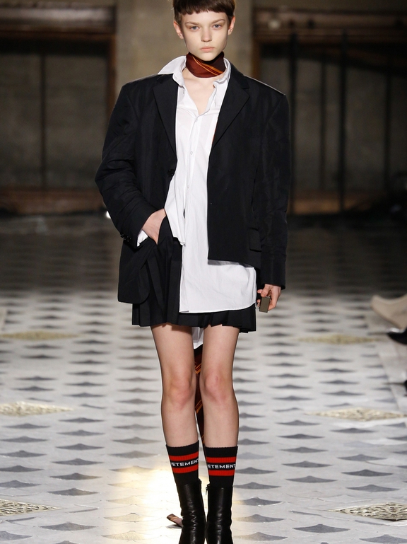  Fall 2016 Ready-to-Wear