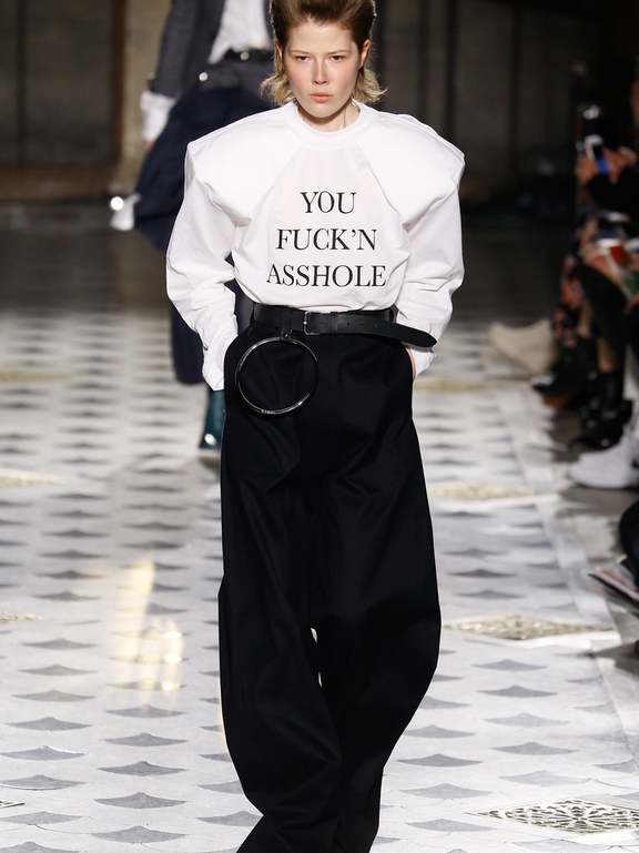  Fall 2016 Ready-to-Wear