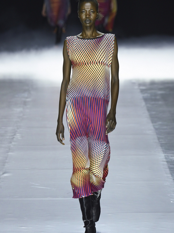  Fall 2016 Ready-to-Wear