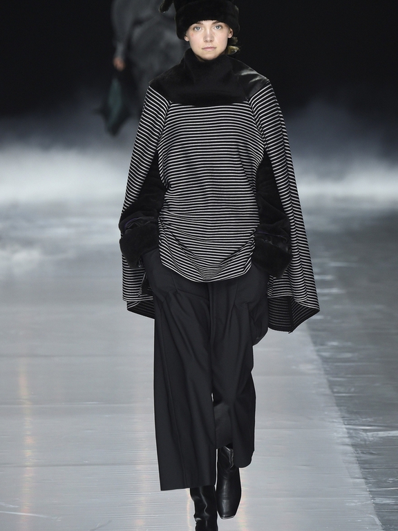  Fall 2016 Ready-to-Wear