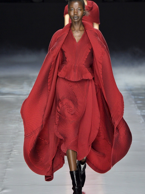  Fall 2016 Ready-to-Wear