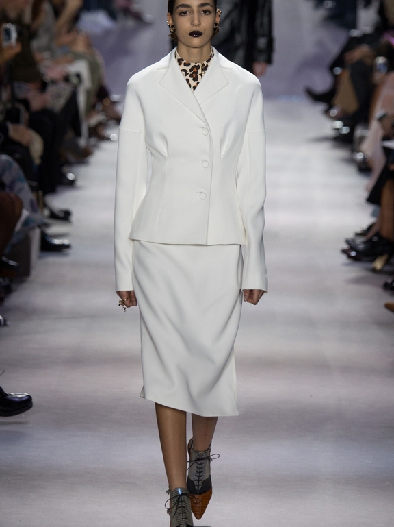 Fall 2016 Ready-to-Wear