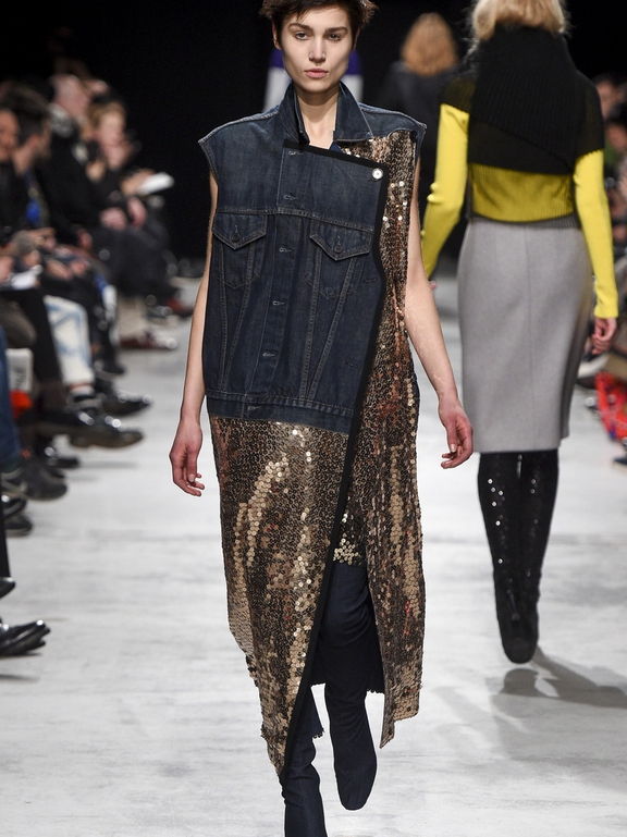  Fall 2016 Ready-to-Wear