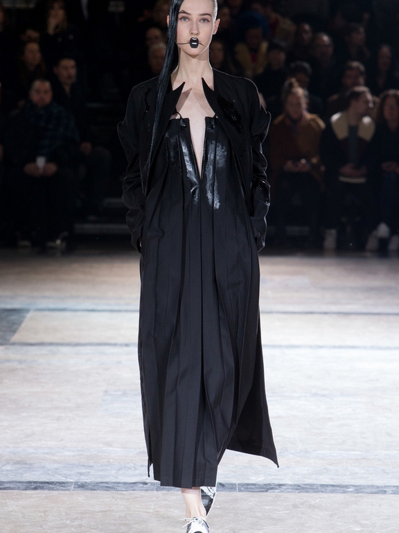  Fall 2016 Ready-to-Wear