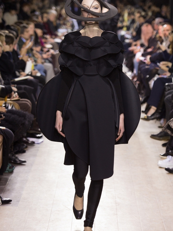  Fall 2016 Ready-to-Wear