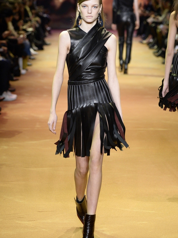  Fall 2016 Ready-to-Wear