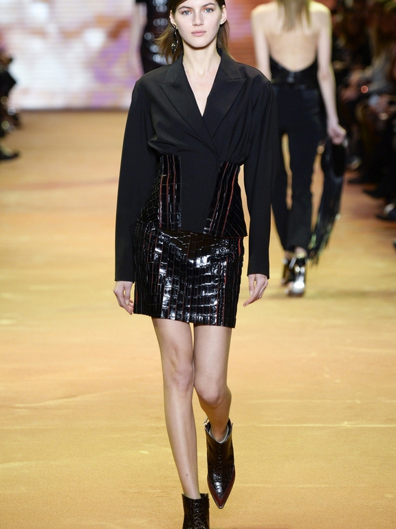  Fall 2016 Ready-to-Wear