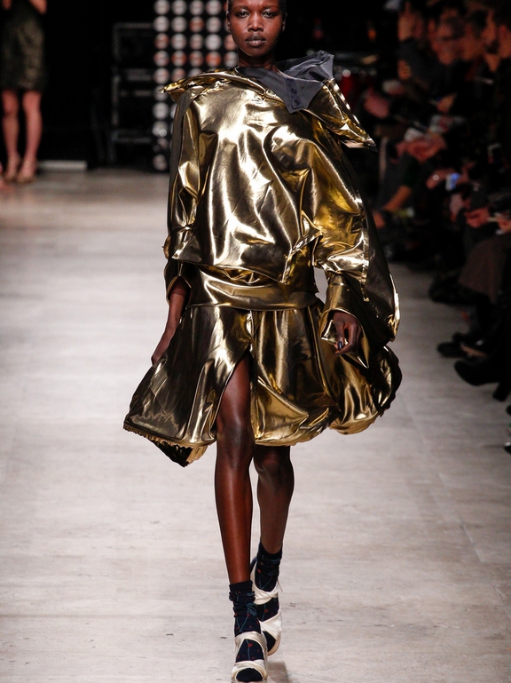  Fall 2016 Ready-to-Wear