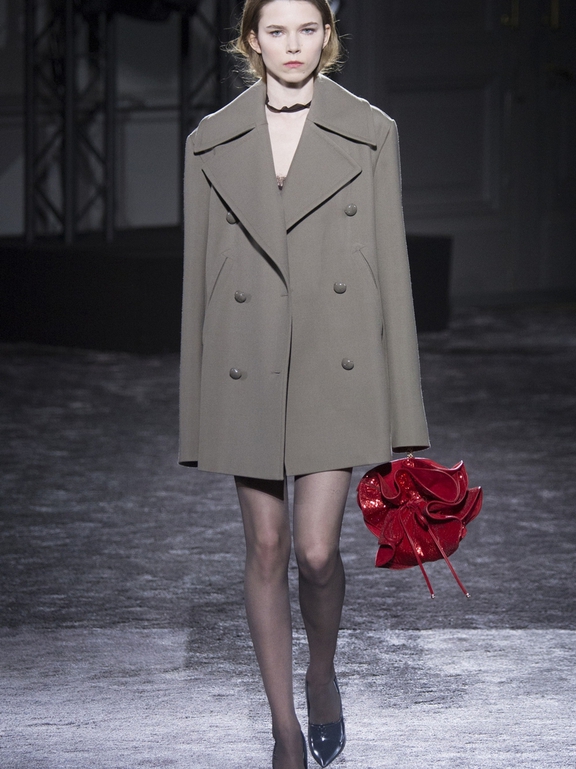  Fall 2016 Ready-to-Wear
