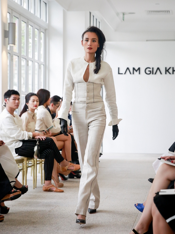  Lâm Gia Khang