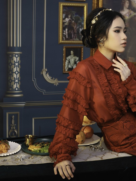  NTK Nguyễn Minh Công chào năm mới 2021 bằng bữa tiệc thời trang thịnh soạn đậm màu sắc hoàng gia