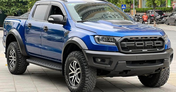 Ford Ranger Raptor 2023 thông số giá xe khuyến mãi tháng 03 #9 Ford Ranger Raptor 2023 thông số giá xe khuyến mãi tháng 03