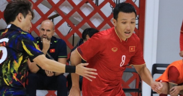 Thắng đậm Hàn Quốc, futsal Việt Nam toàn thắng vòng loại châu Á, VFF thưởng 500 triệu