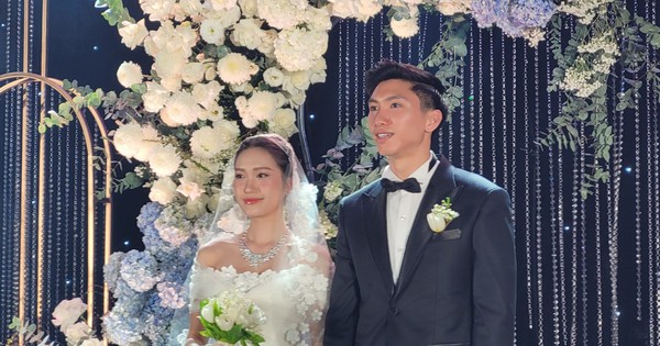 Đám cưới Đoàn Văn Hậu và Doãn Hải My được tổ chức linh đình tại quê nhà