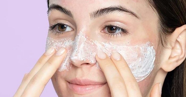 Cách chăm sóc da với sữa rửa mặt cho da nhạy cảm và mụn 