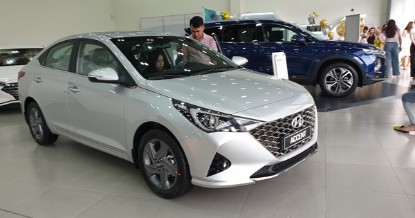 Xe Ô Tô Hyundai Accent số tự động bản thường có giá ưu đãi