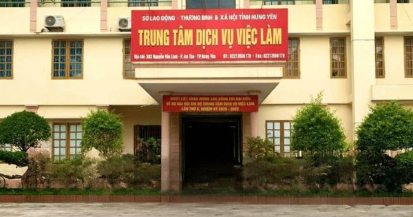 Khởi tố Giám đốc trung tâm dịch vụ việc làm và thuộc cấp