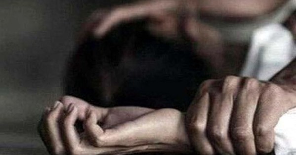 Xác minh vụ nữ sinh lớp 10 bị xâm hại tình dục: Đánh giá quy trình tố tụng và những vấn đề tranh cãi

Lưu ý: Party Xpert Law681