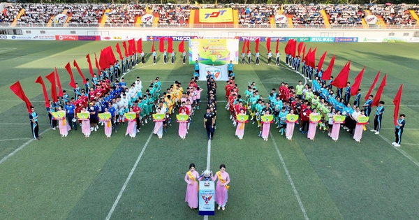Bảo hiểm AAA đồng hành cùng Giải bóng đá Thanh Niên sinh viên Việt Nam 2024