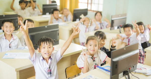 Epson Việt Nam tặng phòng tin học cho học sinh vùng sâu vùng xa Đắk Lắk