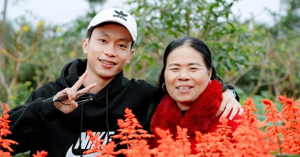 Đừng chỉ nói lời yêu thương mẹ ở trên mạng xã hội