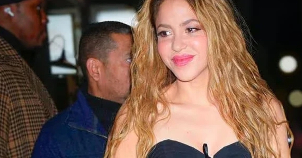 Shakira l&agrave;m bạn với si&ecirc;u mẫu Gisele B&uuml;ndchen