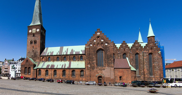 Ấn tượng với kiến trúc nhà thờ độc đáo, lâu đời tại đất nước Đan Mạch