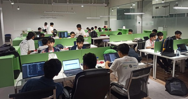 Việc làm có kỹ năng GenAI được trả lương cao hơn 47%