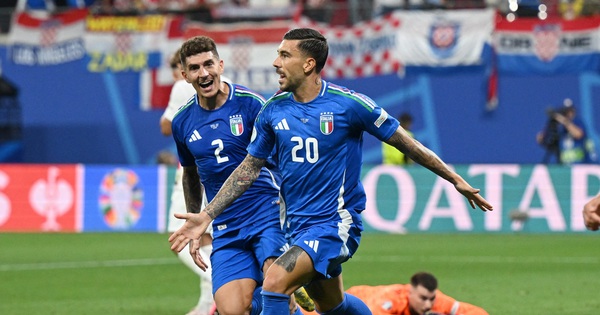Đội tuyển Ý 'chết đi sống lại' ở giây cuối, Croatia đối mặt nguy cơ sớm về nước