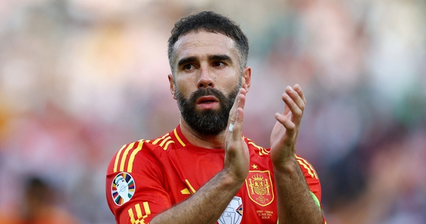 Cú đúp vô địch EURO và Champions League dành cho ai?