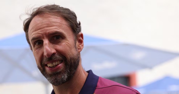 Giờ thì người Anh đã học được cách yêu Southgate