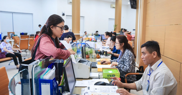 Xem xét chuyển gần 7.200 viên chức thành công chức