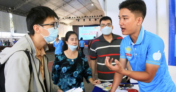 Hơn 63% lao động tìm việc trình độ đại học nhưng nhu cầu tuyển dụng chỉ gần 20%