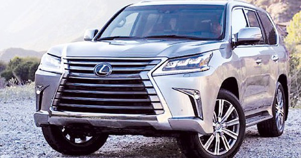 Công an tìm người sở hữu ô tô Lexus LX570 trong vụ án giả mạo con dấu