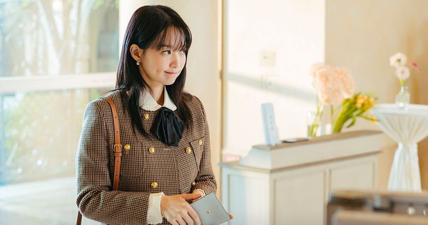 Wear office style like Shin Min Ah in the movie ‘No gain no love’