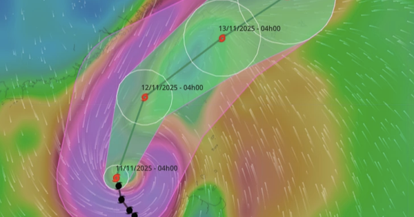 Bão số 14 (bão Fung Wong) suy yếu, đổi hướng di chuyển ra ngoài Biển Đông