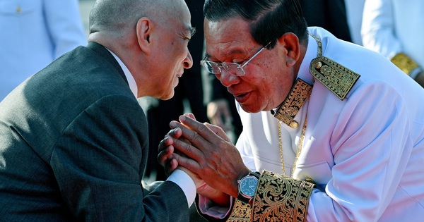 Quốc vương Campuchia tặng 2 dinh thự cho chính phủ làm bảo tàng quốc gia