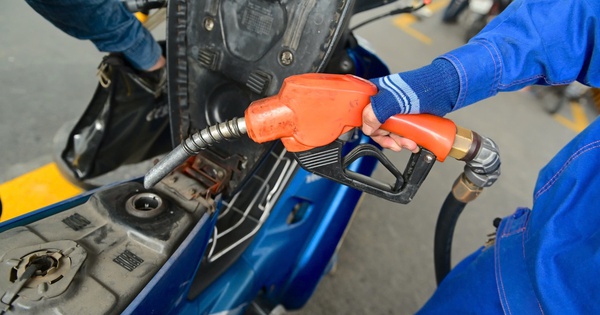 Giá xăng dầu hôm nay 11.11.2025: Xăng trong nước sắp có đợt tăng