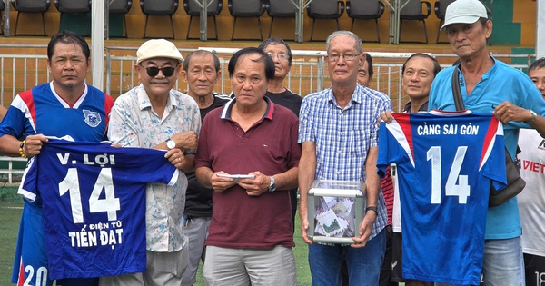 Đồng đội, bằng hữu chung tay hỗ trợ cựu danh thủ Hồ Văn Lợi đang nguy kịch