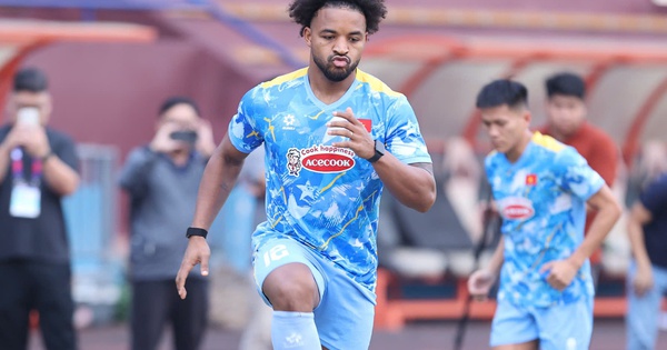 Xuân Son nói lời gan ruột: 'Tôi có thể đá trọn 90 phút, không có bất kỳ rủi ro nào cả…’