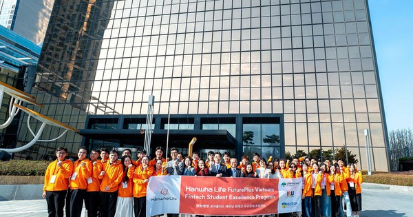 Hanwha Life tổ chức chuyến thực tế tại Hàn Quốc, chắp cánh nhân tài Fintech Việt Nam
