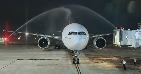 Dubai hút khách Việt, hãng hàng không tuyên bố đạt lợi nhuận kỷ lục