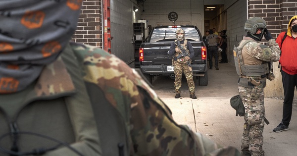 Thẩm phán Mỹ ra lệnh thả hàng trăm người nhập cư không giấy tờ