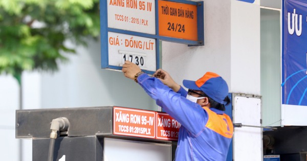 Giá xăng dầu hôm nay 13.11.2025: Dầu đảo chiều lao dốc mất 4%, xăng trong nước thế nào?